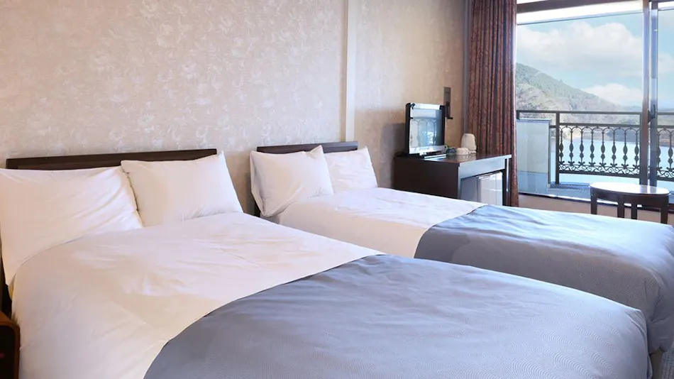 Shoji Mount Hotel