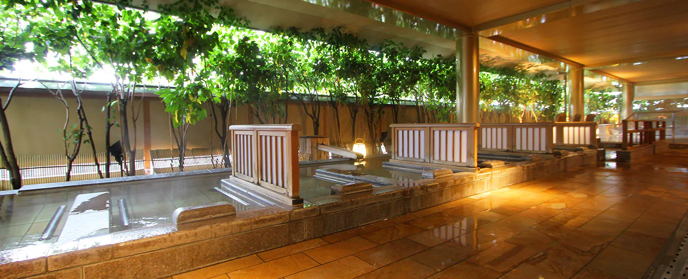 Yugen no Yudono (Pemandian Terbuka dengan Sekat)