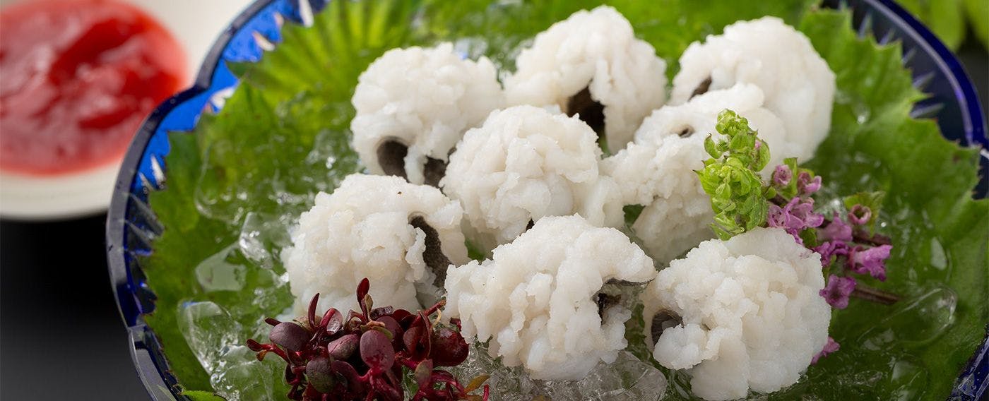 地元の旬の味覚を味わう