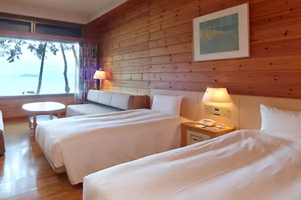 ห้องพักครอบครัววิวทะเลสาบ ชั้น 1