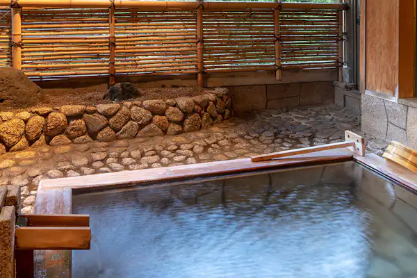 น้ำพุร้อน