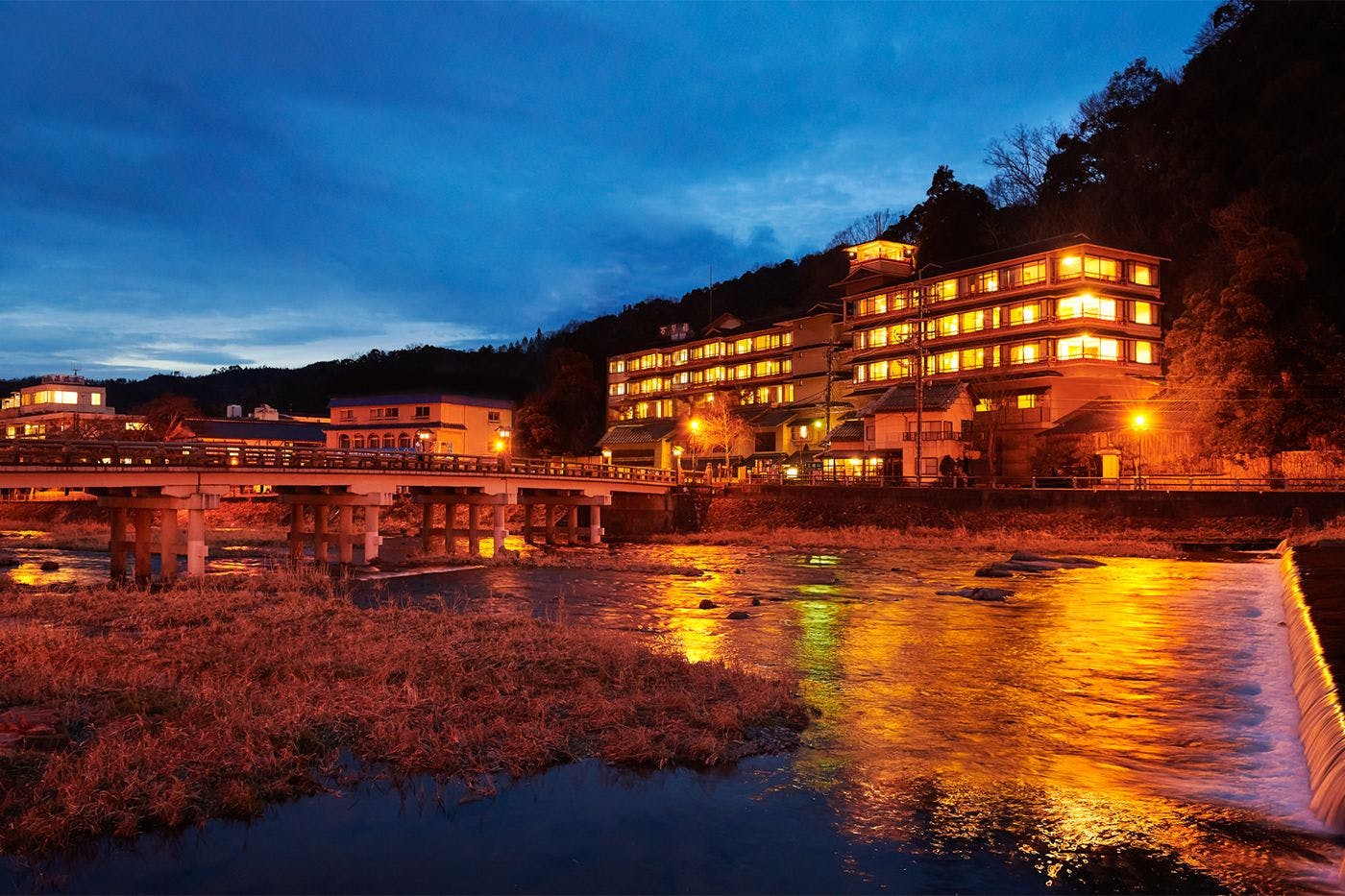 源泉の温泉宿 関西・中国・四国・九州編: 温泉はお湯で選べ! (JAF 癒快温泉~いい湯湧いてます 九州編: 長期滞在、湯治・保養に最適