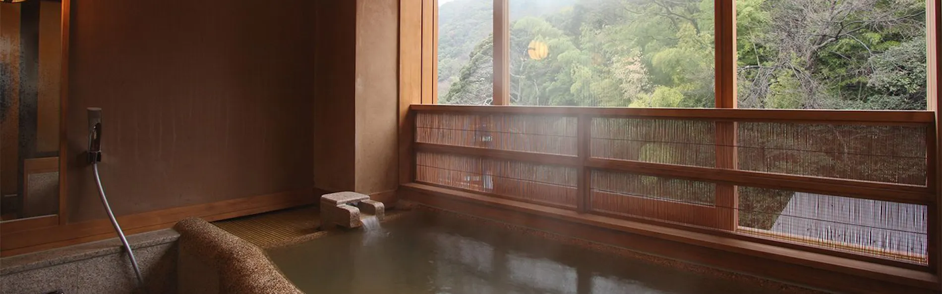 三朝薬師の湯 万翆楼