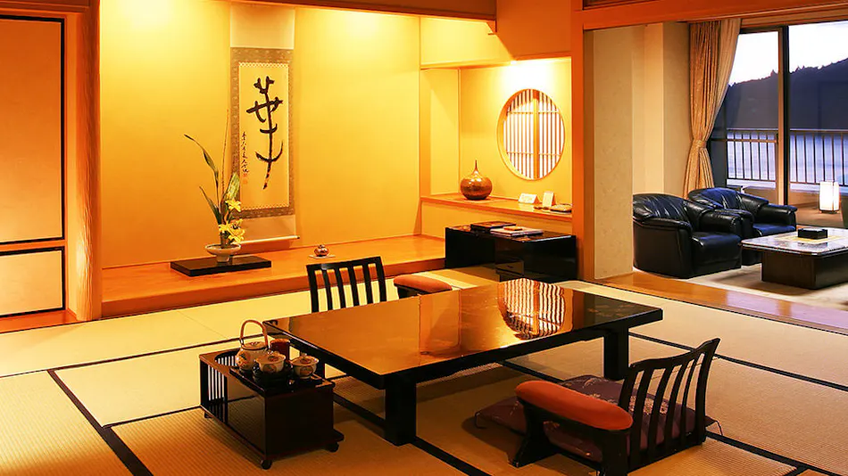 Unzen Onsen Gensen Kakenagashi & Oshidori no Ike wo Nozomu Bishoku no Yado Azumaen