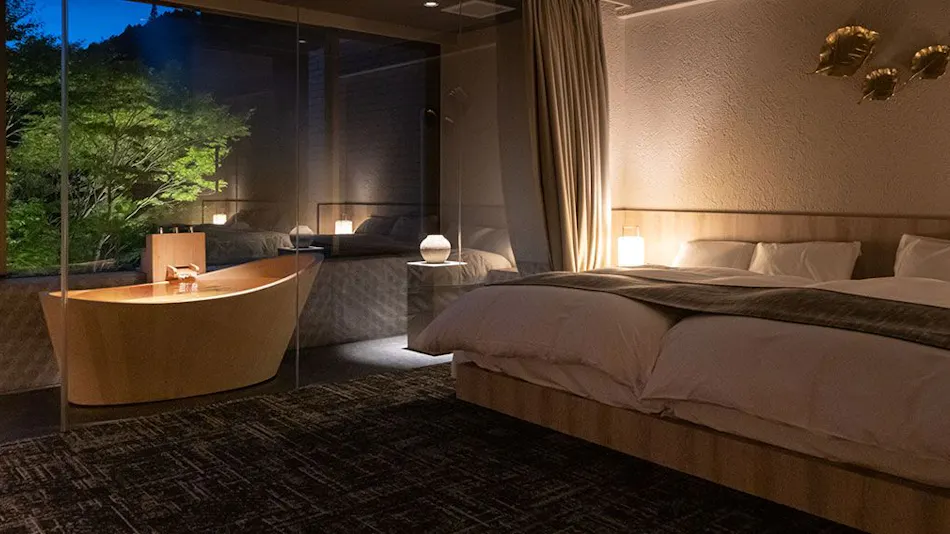 Unzen Onsen Gensen Kakenagashi & Oshidori no Ike wo Nozomu Bishoku no Yado Azumaen