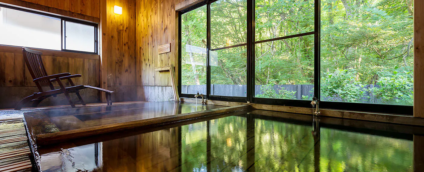 น้ำพุร้อนและอ่างอาบน้ำ