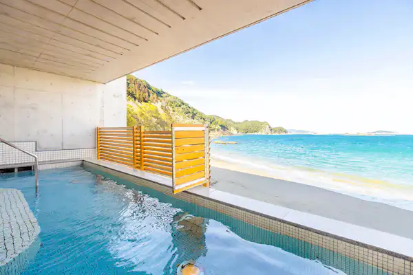 ห้องอาบน้ำรวม