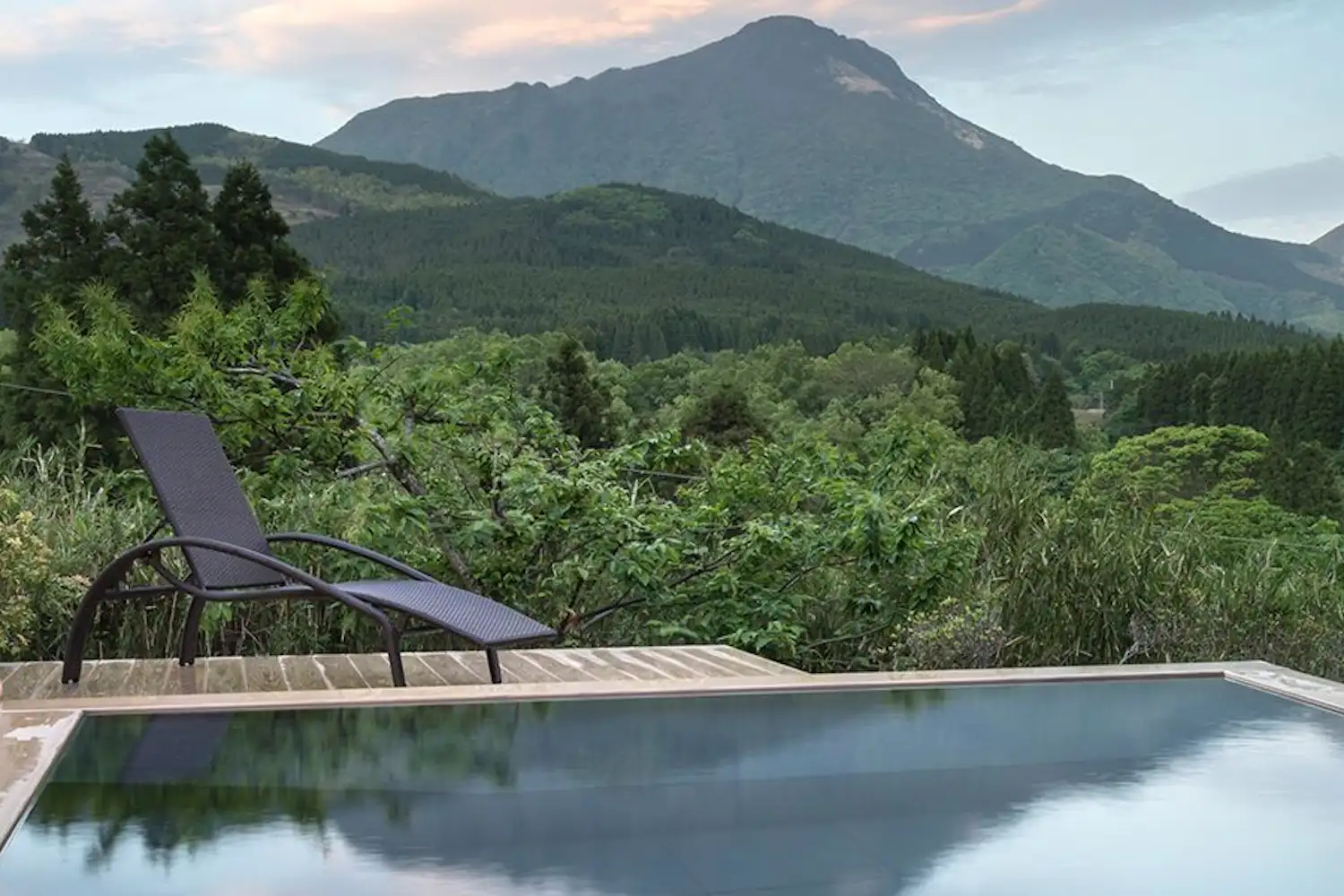 Kamar mandi terbuka pribadi