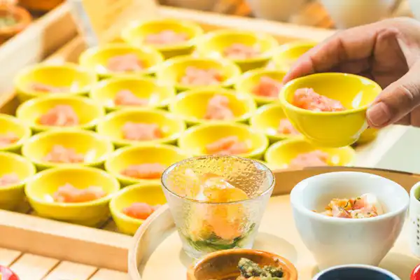 อาหารและเครื่องดื่ม