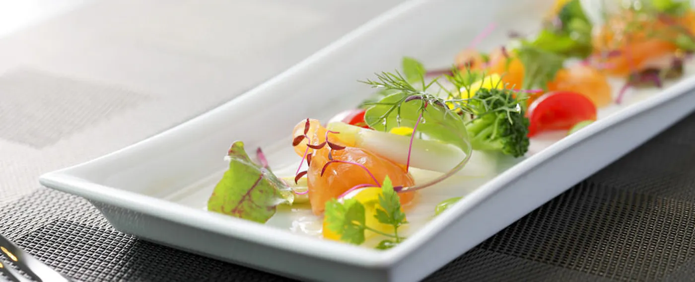 レストラン&バー