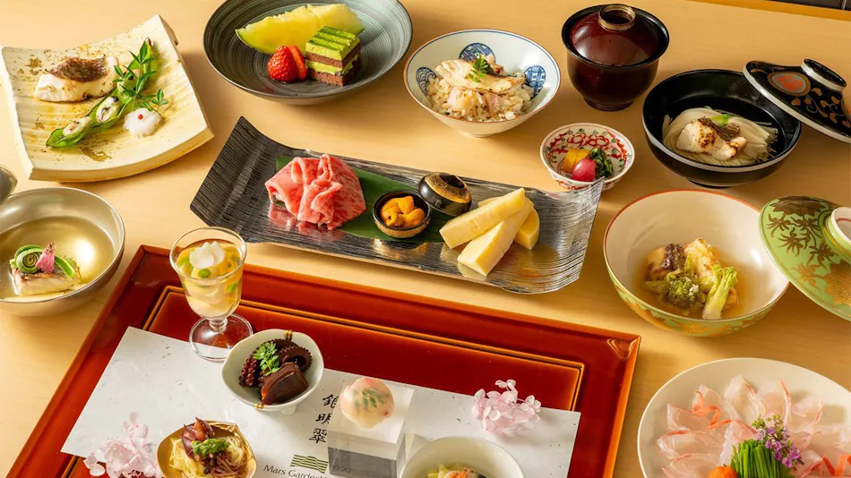 Hotel Resort & Restaurant Mars Garden Wood Gotemba