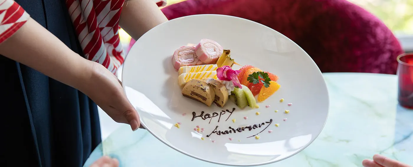 จานขนมหวาน