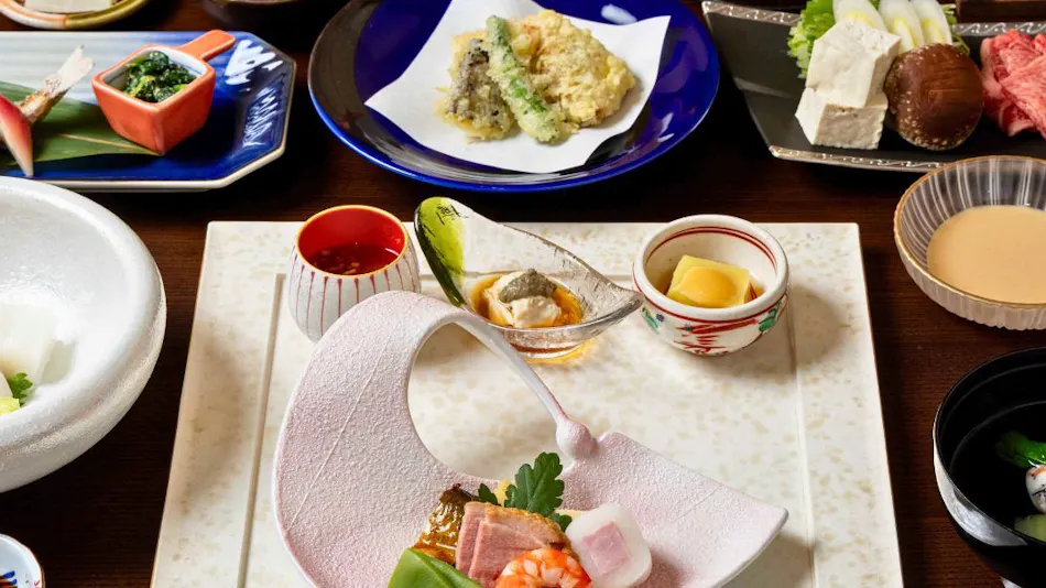 Manten no Yado: All Rooms Equipped with Open-Air Natural Hot Springs