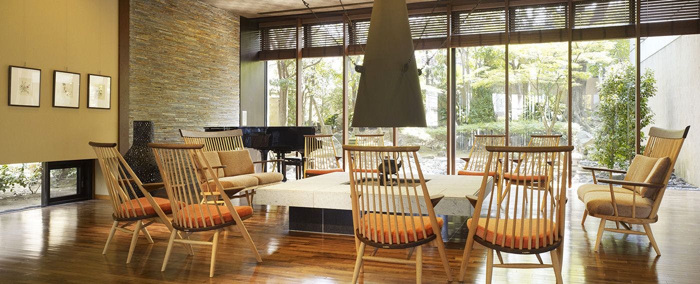 ロビーラウンジ