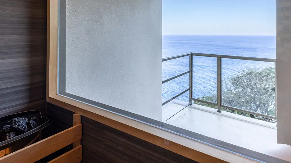 IZU RETREAT by Onko Chishin
