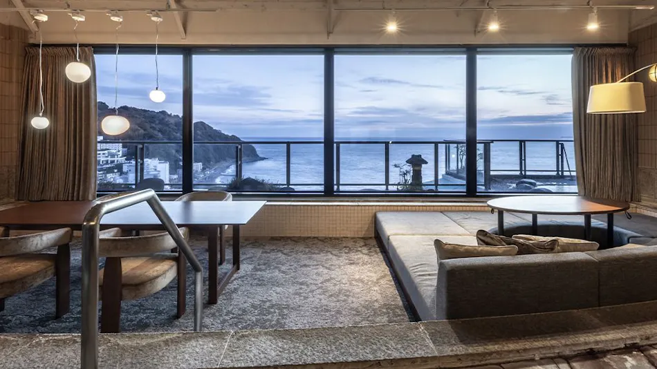 IZU RETREAT by Onko Chishin