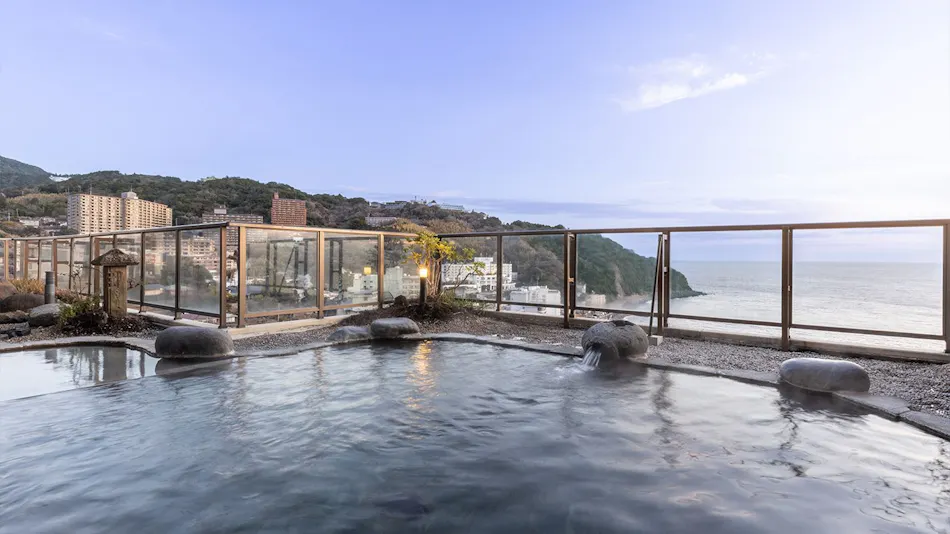 IZU RETREAT by Onko Chishin