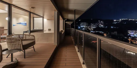 IZU RETREAT by Onko Chishin