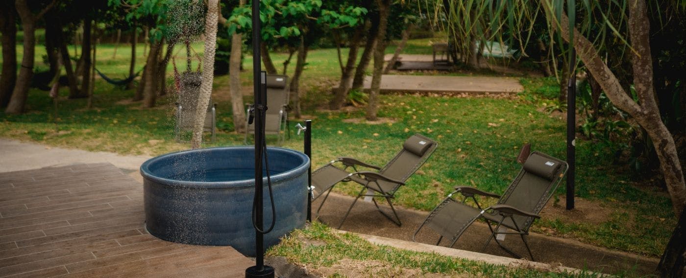 Sauna luar bangunan