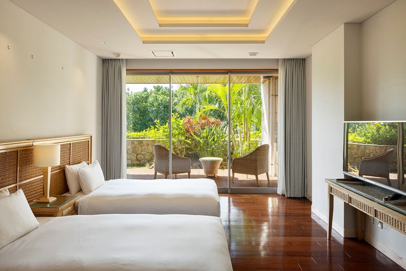 THE UBUFURU ISHIGAKI