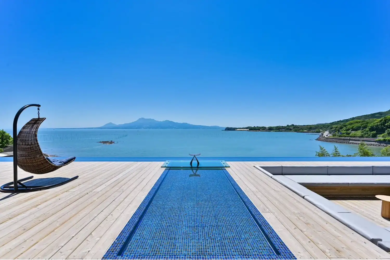 สระว่ายน้ำ