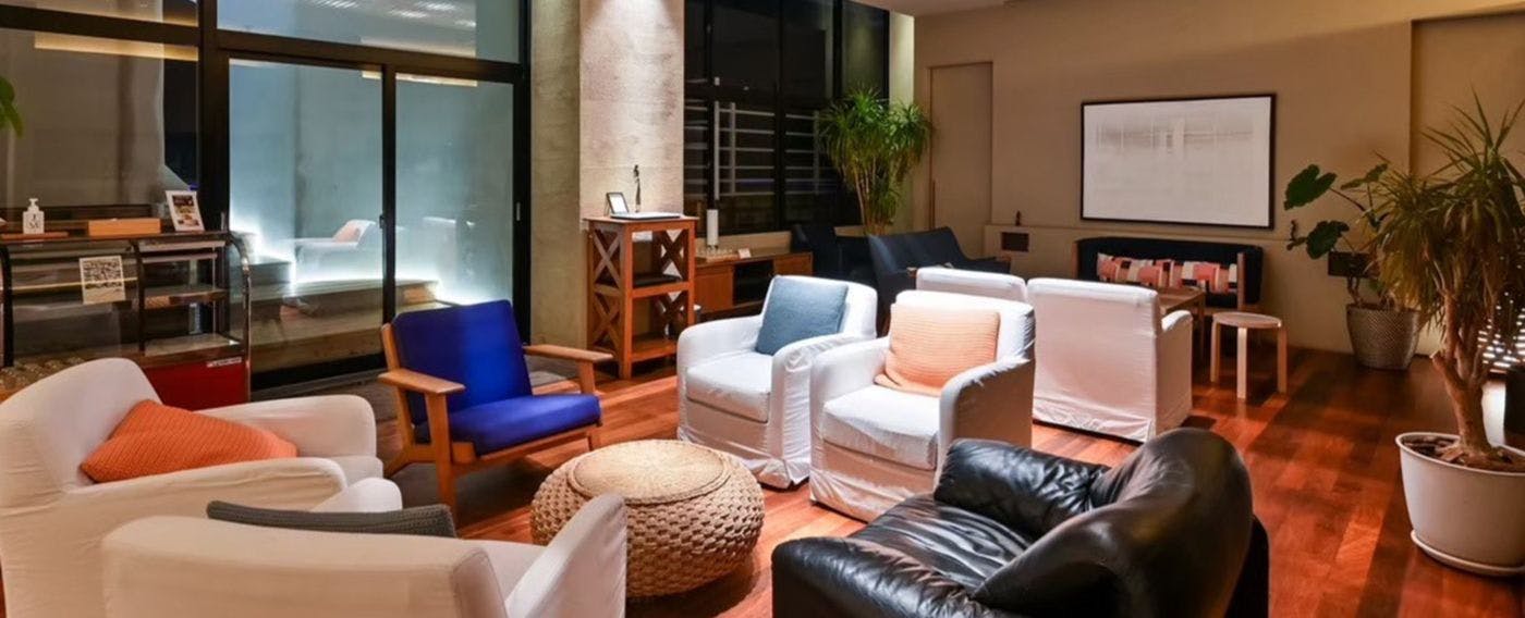 ห้องสนทนา "IDEA (อิเดีย)"