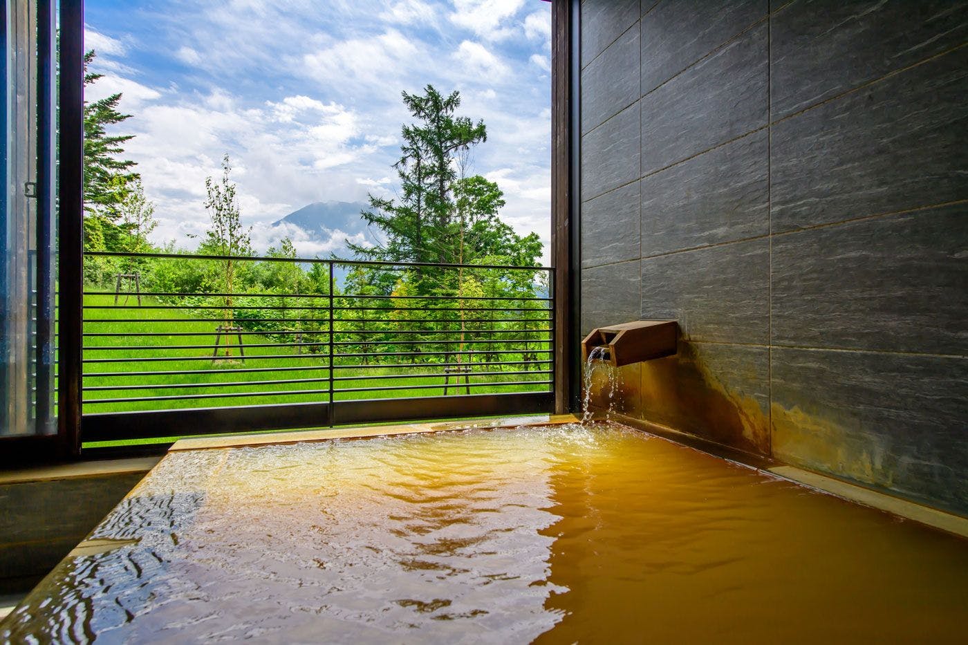 Raku Suisan, Niseko