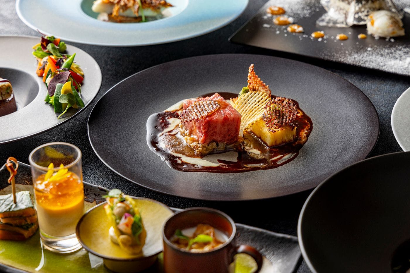 Saat-saat indah dengan hidangan berasaskan bahan tempatan