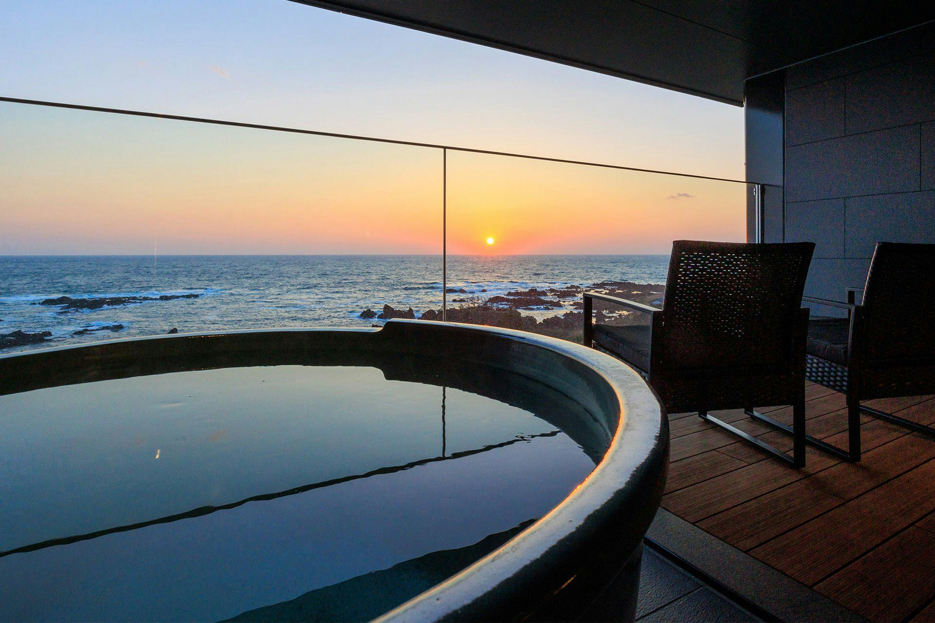 บ่อน้ำพุร้อนกลางแจ้ง