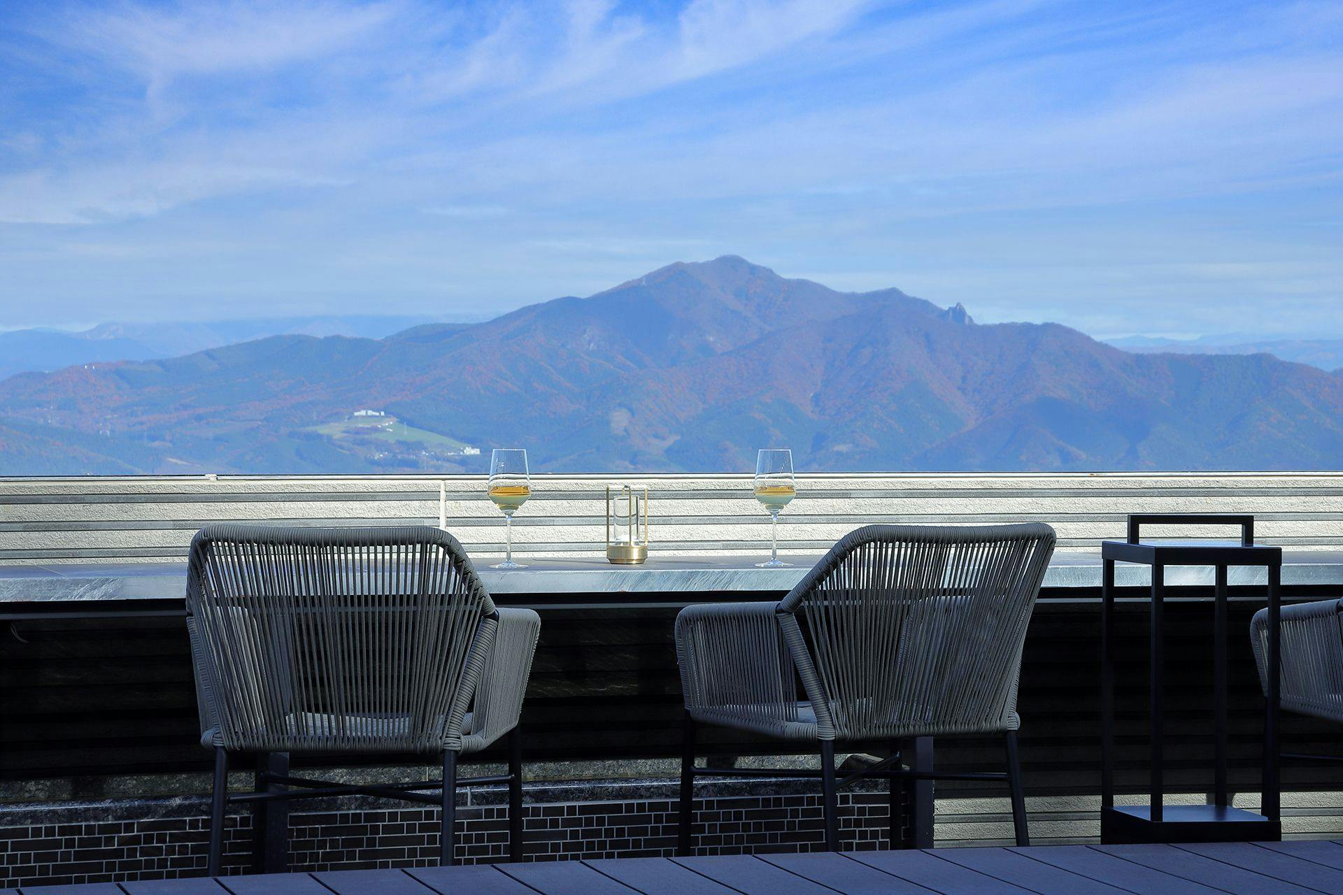 ルーフトップバー