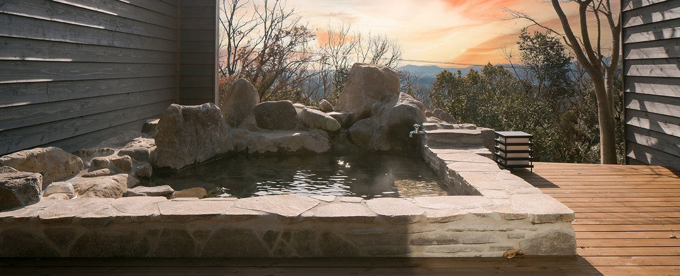 ออนเซ็น露天