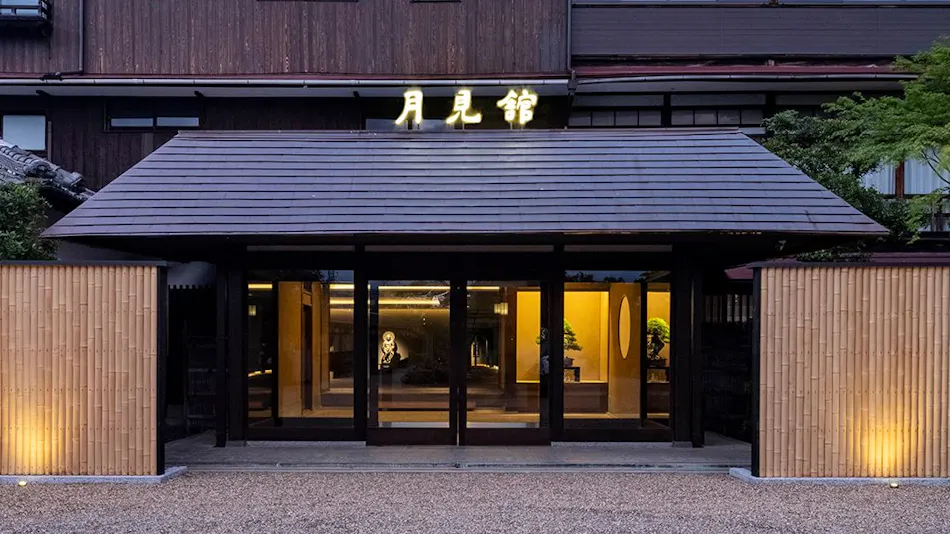 Momoyama Onsen Tsukimikan