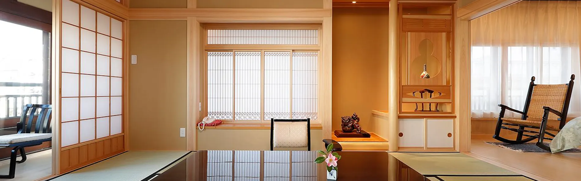 山本館