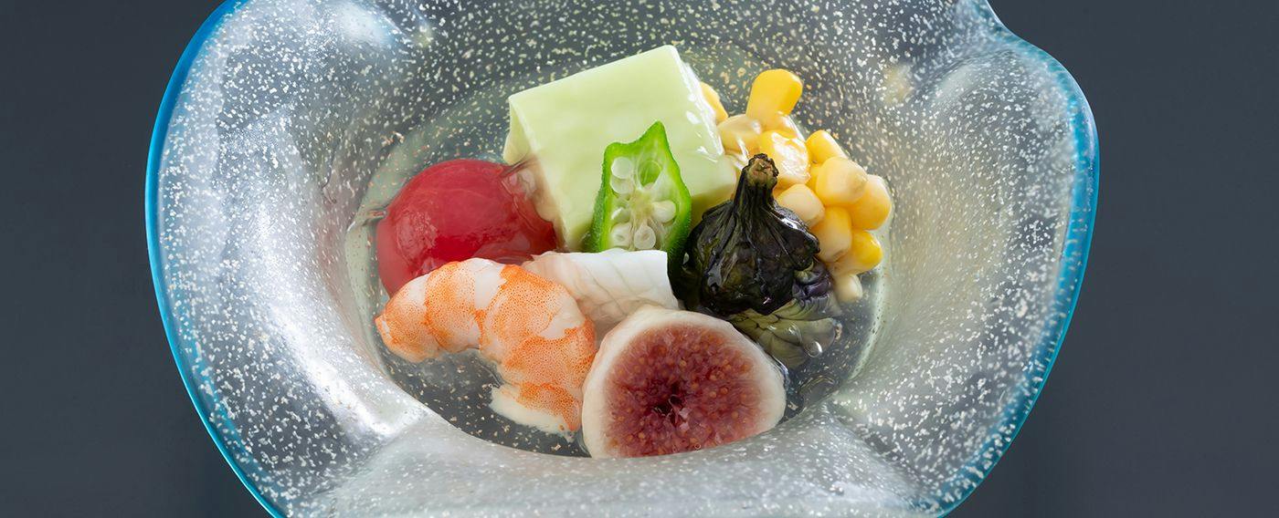 山本館