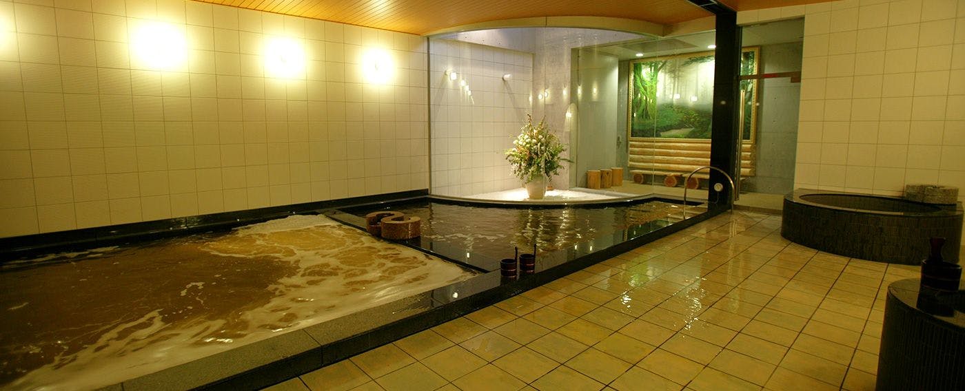 น้ำพุร้อนชินโยโกฮามะ