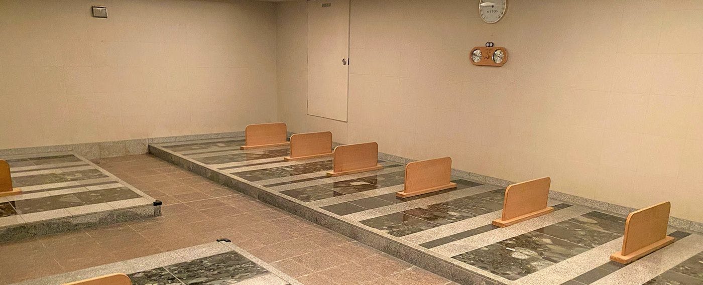 ซาวน่าหินร้อน