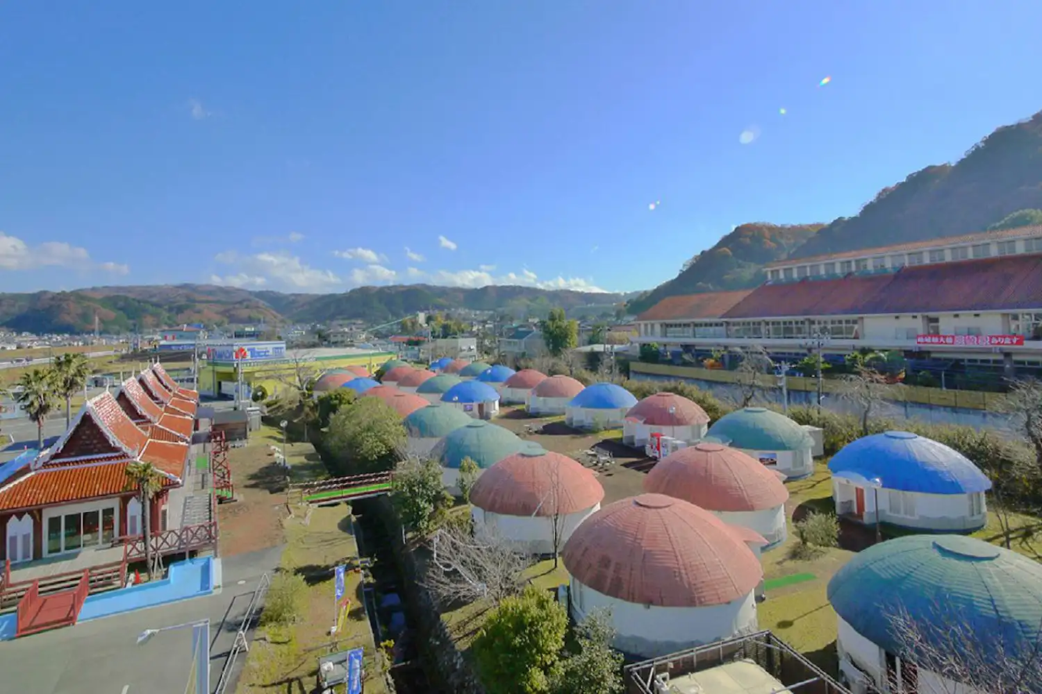 ภายนอกอาคาร