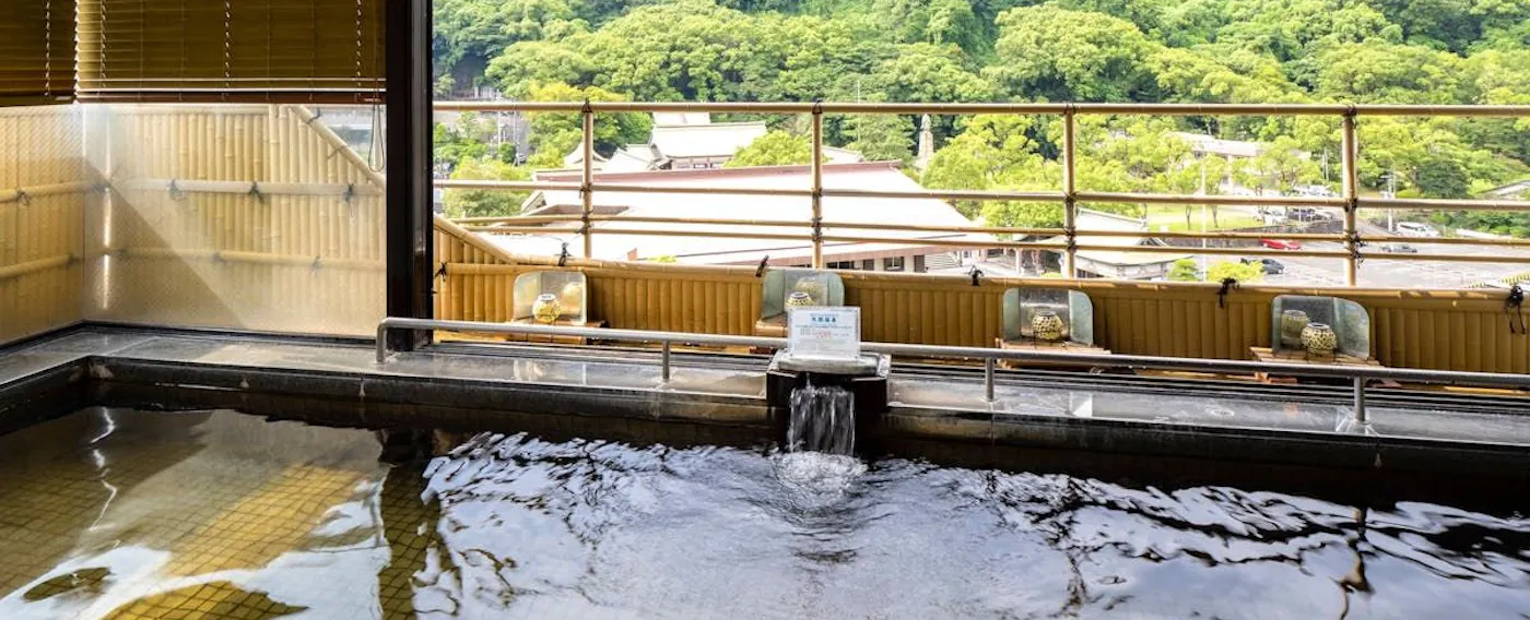 Mata air panas semula jadi