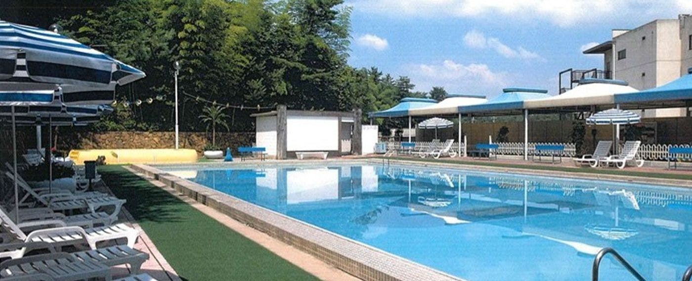 สระว่ายน้ำส่วนตัว