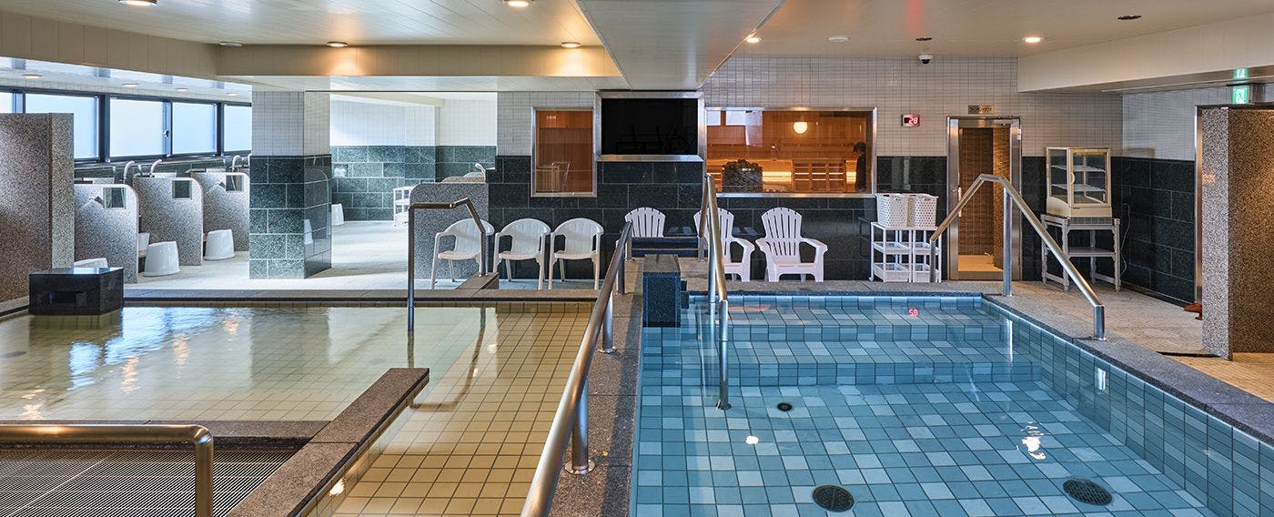 Kolam air dingin di lantai 6