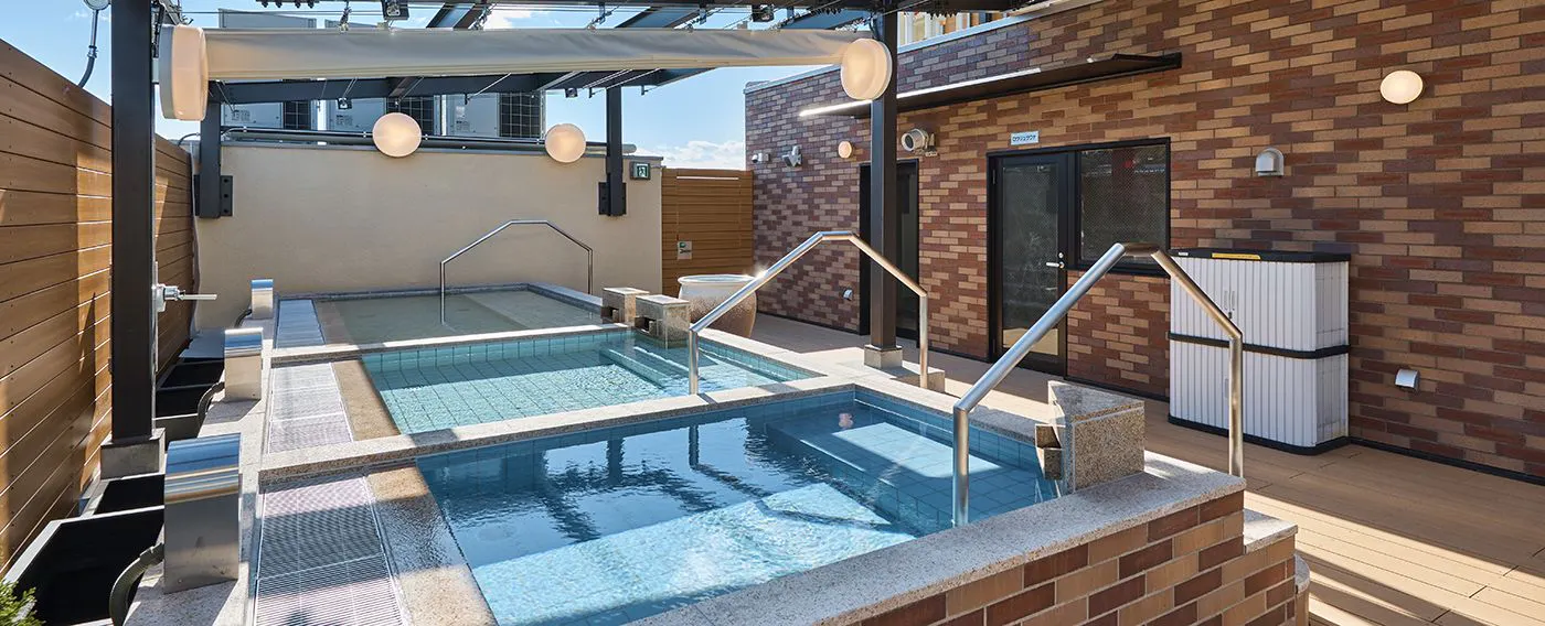 Kolam air dingin di lantai 7