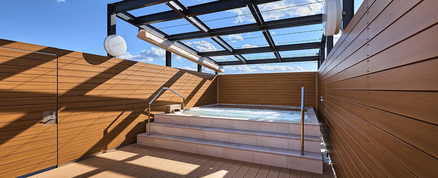 Pemandian dengan Pemandangan di Lantai 8