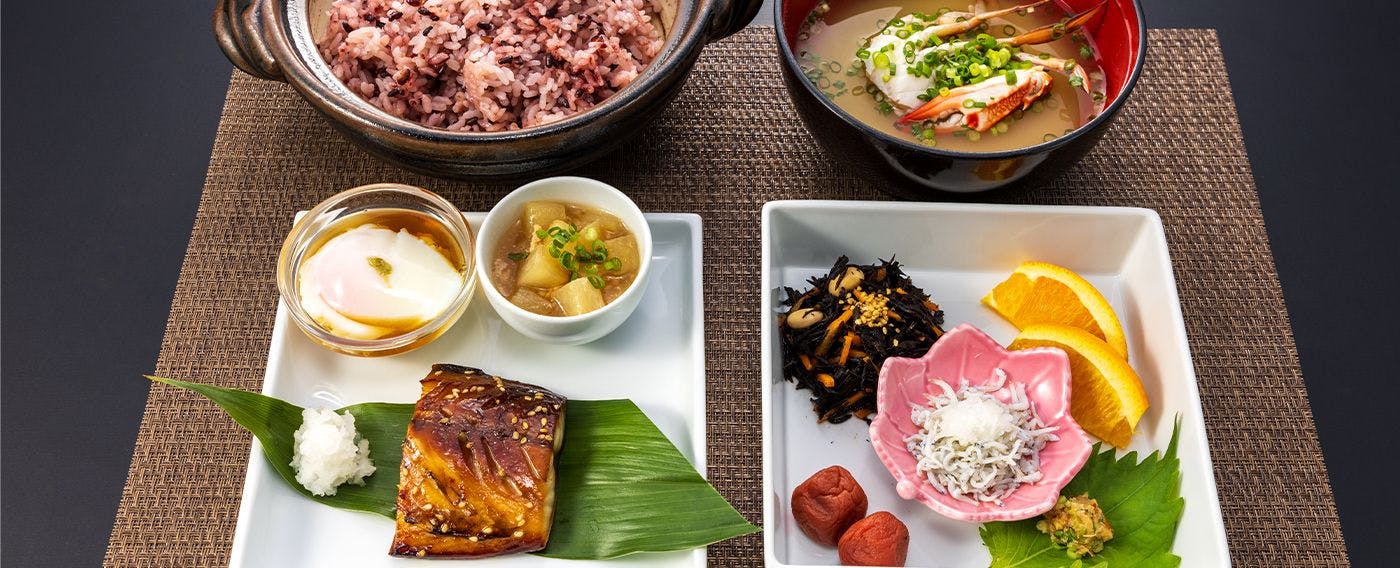 Sarapan Jepun dan Barat