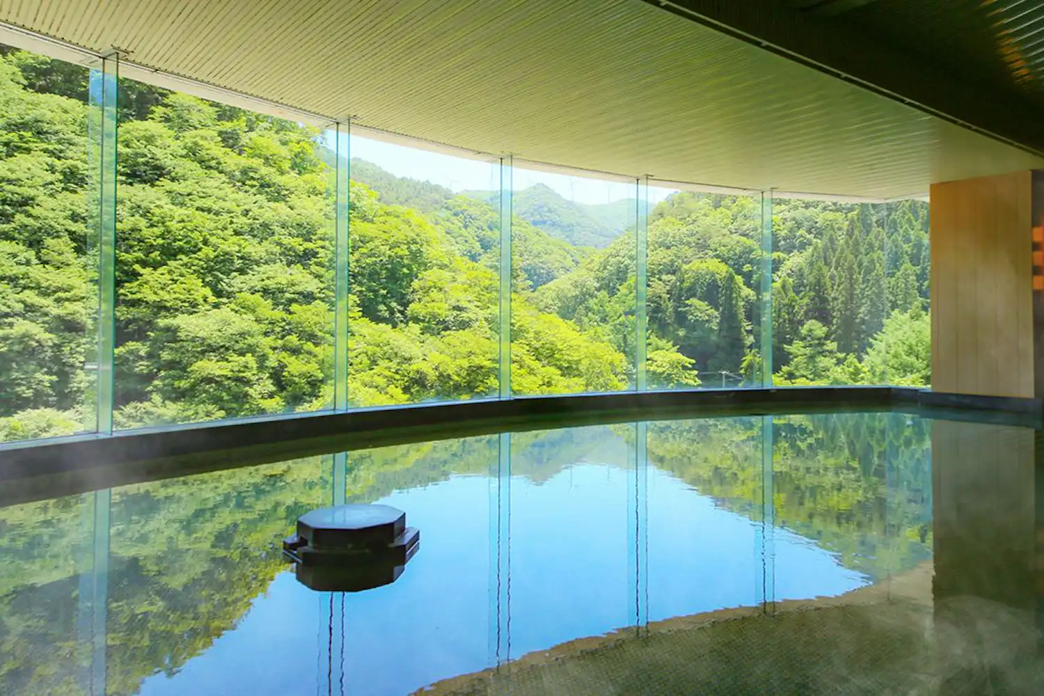 ห้องอาบน้ำสาธารณะ