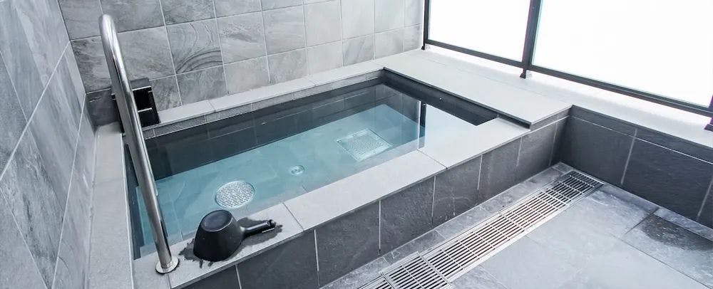 ห้องอาบน้ำรวม