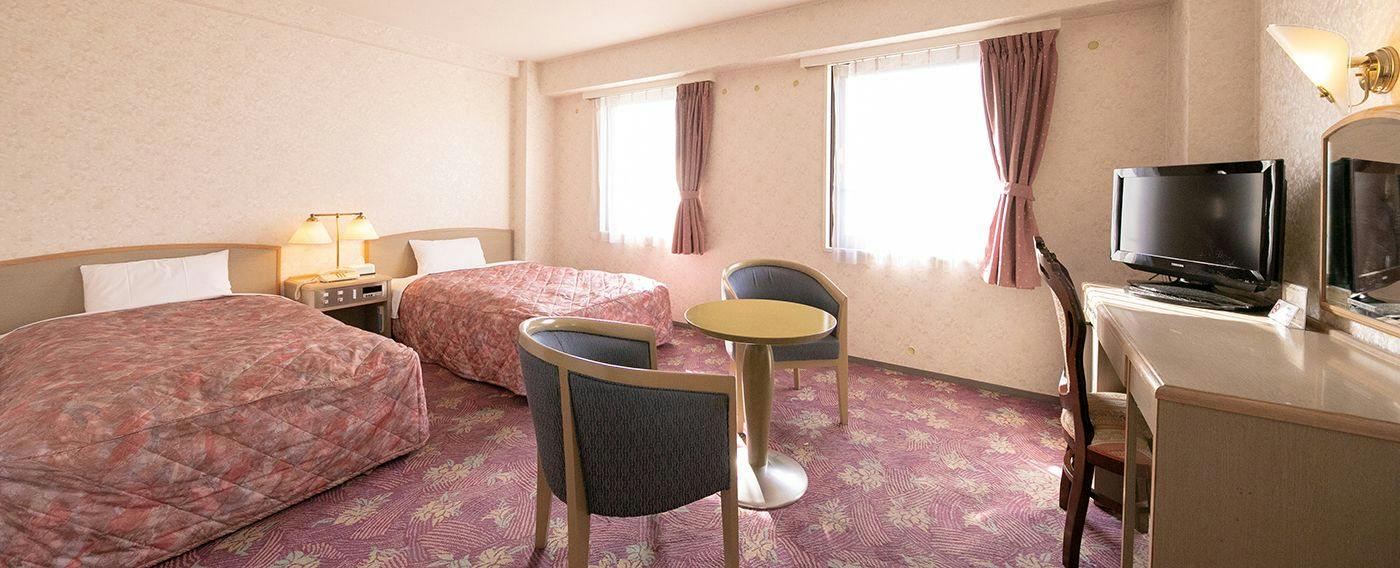 Main Hotel