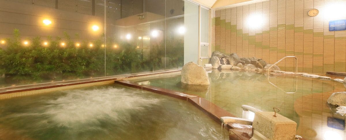 온천 욕조