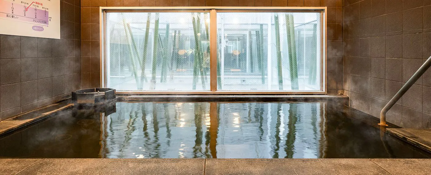 น้ำพุร้อนธรรมชาติ