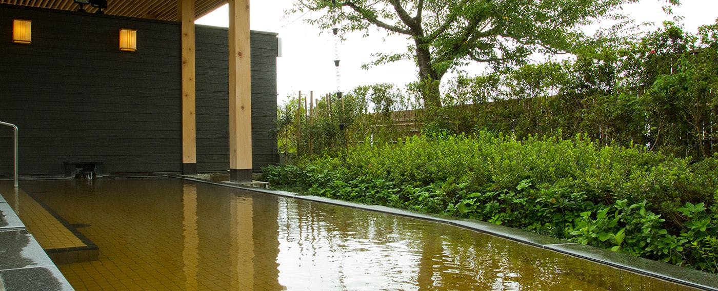 บ่อน้ำพุร้อนกลางแจ้ง