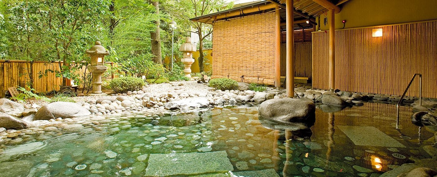 น้ำพุร้อนธรรมชาติ 'น้ำพุร้อนเพื่อความงามของผิว'